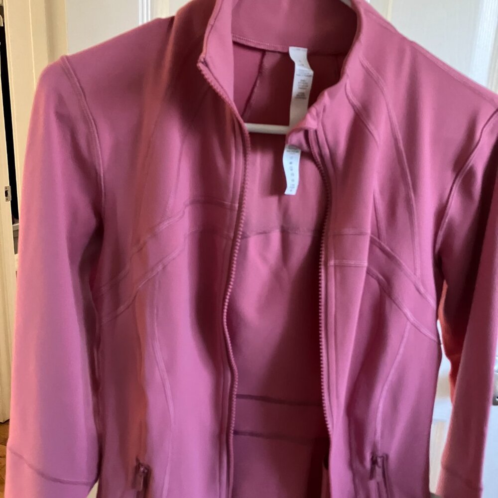 NWT Lululemon Define Jacket Size 6 Cherry Tint color - Picture 3 of 7